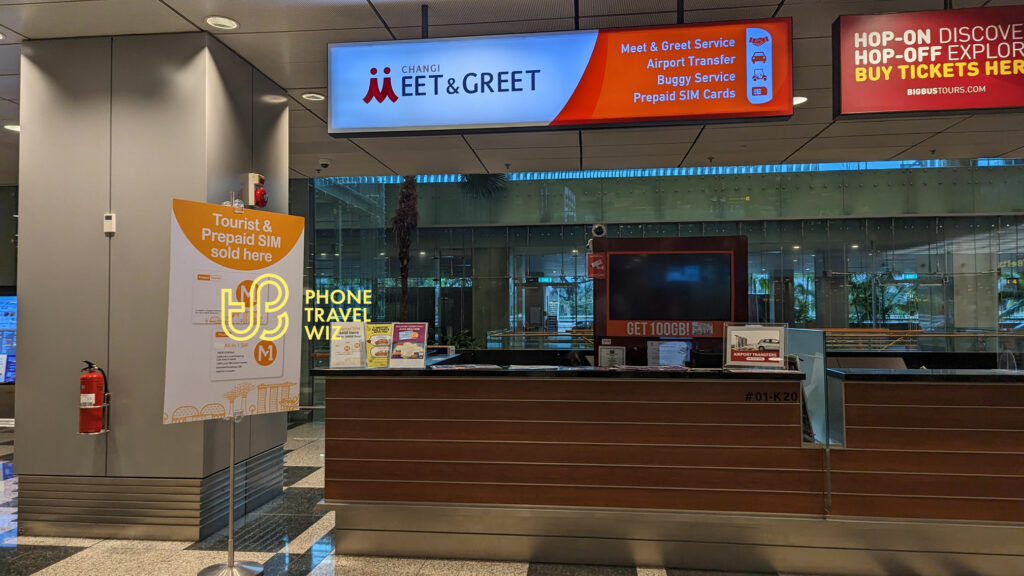 Singapore Changi Airport Travelex Currency Exchange Counter Selling M1 Singapore Tourist SIM Cards