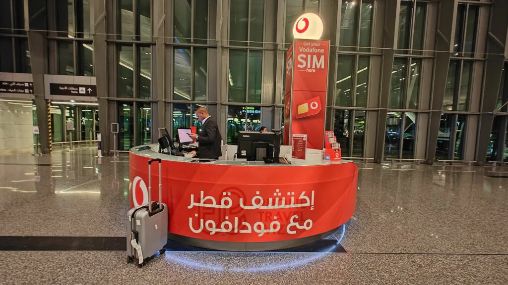 Vodafone Qatar Store (Left) at Doha-Hamad International Airport 1